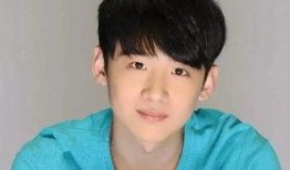 娱乐八卦吃瓜白敬亭,娱乐圈的“吃瓜达人”，揭秘明星幕后故事